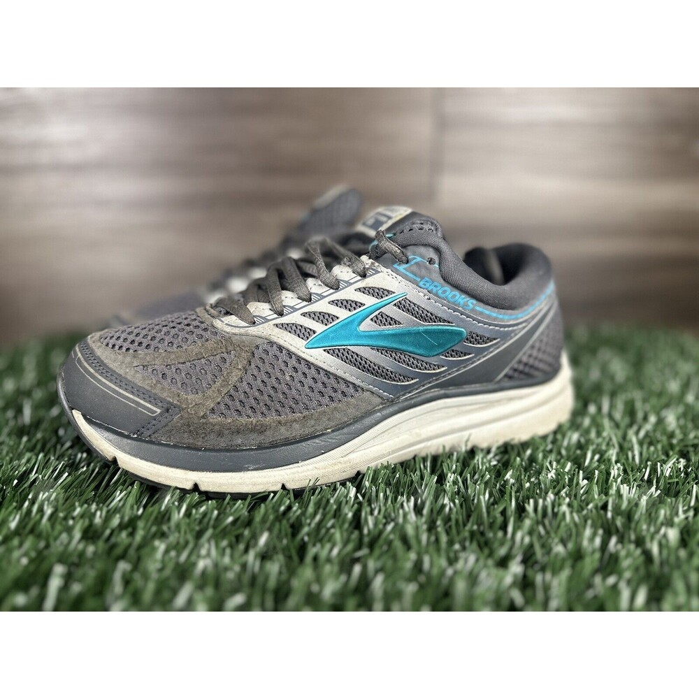 Brooks Addiction 13 Women's Size 7 Wide Running Shoes Gray